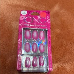 Icing Pink Faux Nails Set